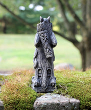 將圖片載入圖庫檢視器 进口 Dryad Design Skadi Figurine-北欧冬季女神-石材饰面
