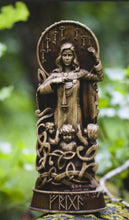 將圖片載入圖庫檢視器 神秘学收藏~ Frigga手工木制小雕像 阿斯加德女王和最高的女神
