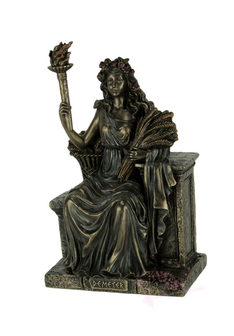 能量雕像系列~德米特收获女神坐在长凳上手持小麦和火炬雕像