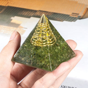 天然水晶碎石树脂金字塔 能量发生器  铜线绕环能量凝聚 欧美新品